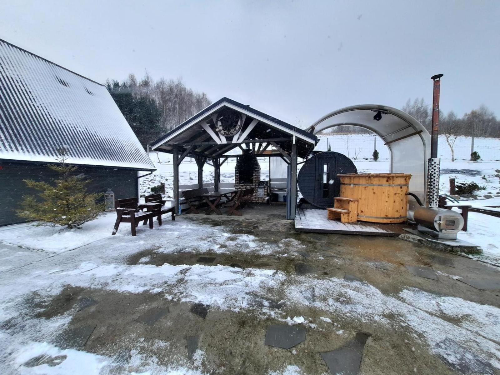 Domki- Limanowa, Z Balia I Sauna Holiday home *